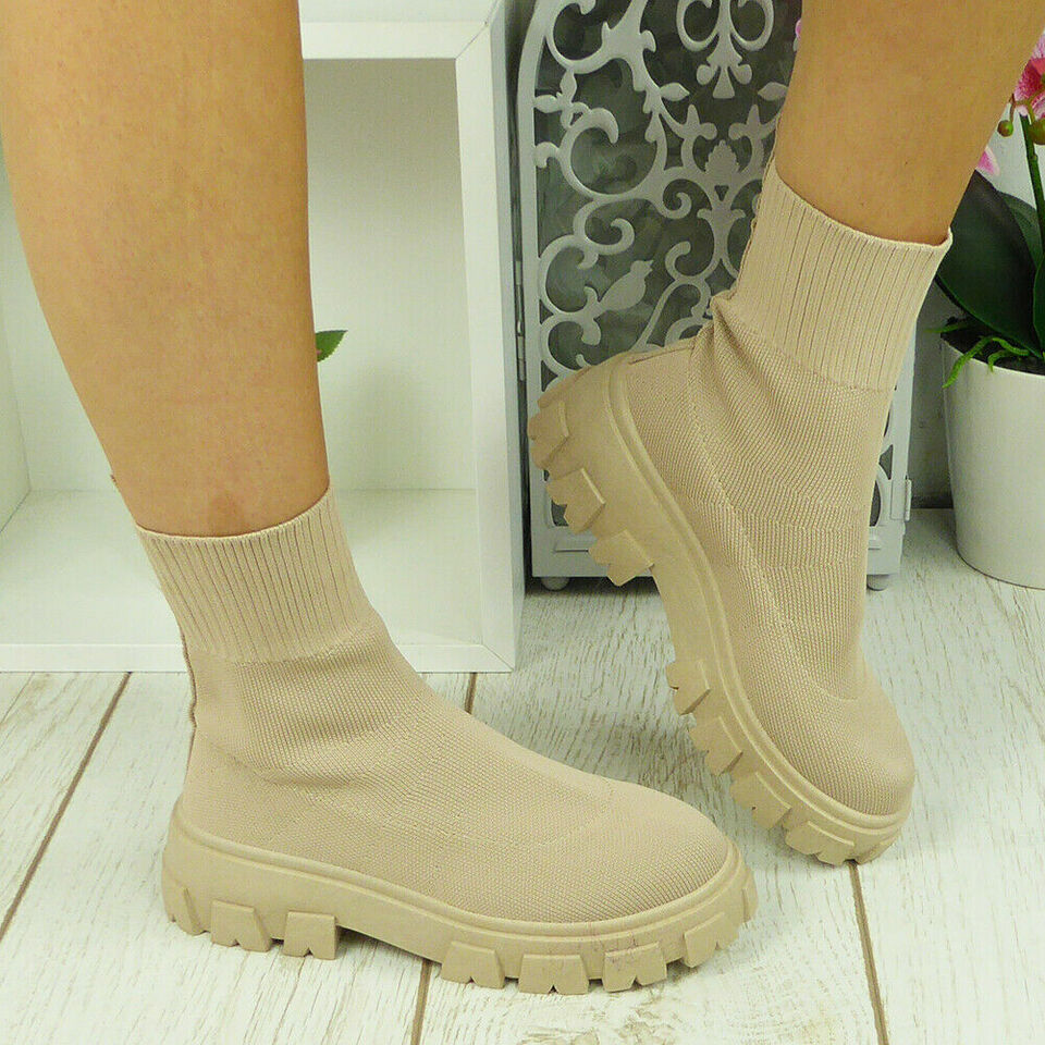 Bota Feminina Cano Médio Tratorada Neutral Flex